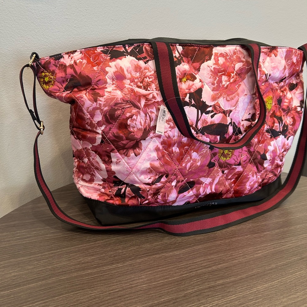 Victoria’s Secret Pink Floral Roses Quilted Weekender Bag Tote - Picture 3 of 8